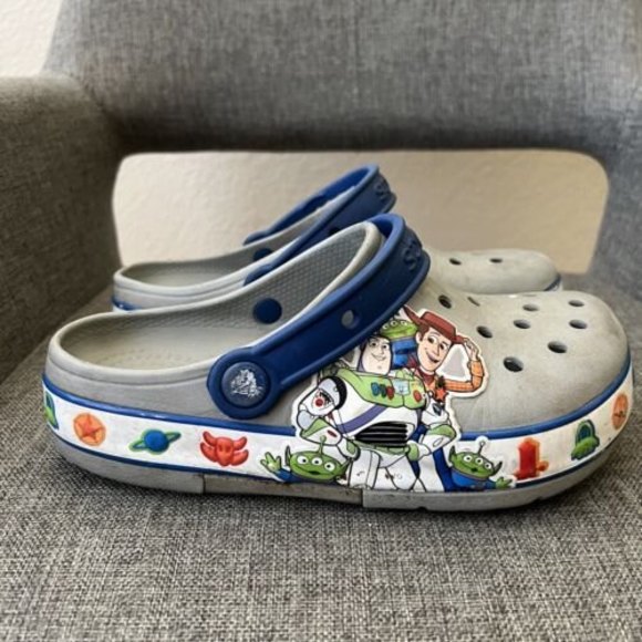 Crocs Unisex Kids Disney Toy Story Clog Slip On Sandals size 3 - Picture 2 of 7